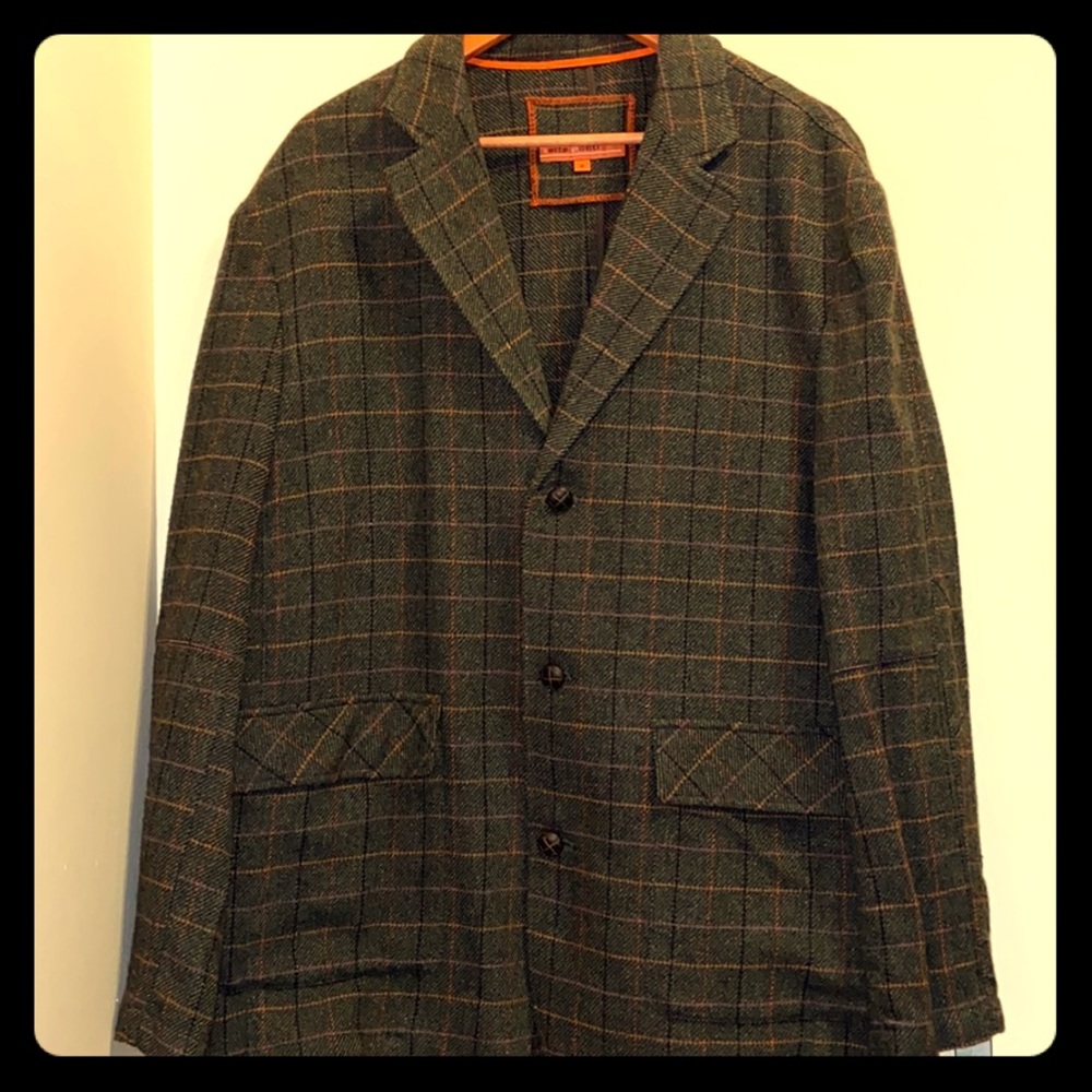Men’s sports coat/blazer.